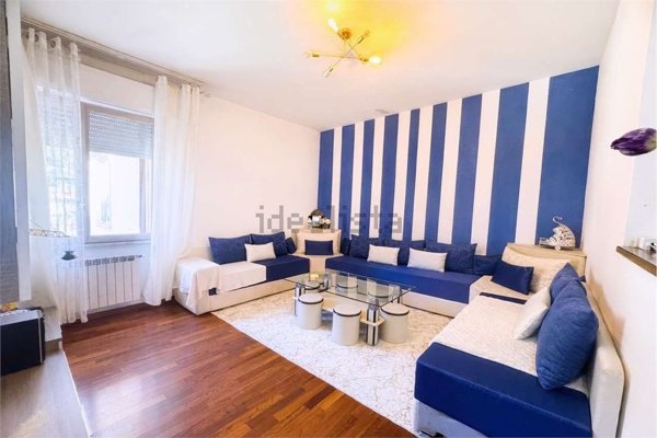 appartamento in vendita ad Arcola in zona Romito Magra