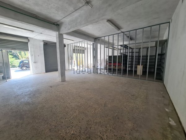 locale di sgombero in vendita ad Arcola