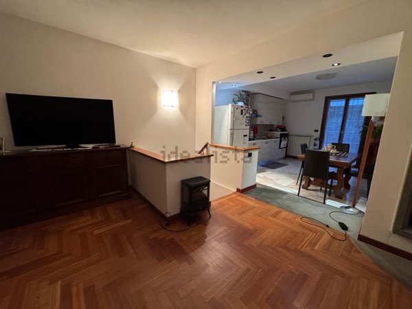 esavano in vendita ad Arcola