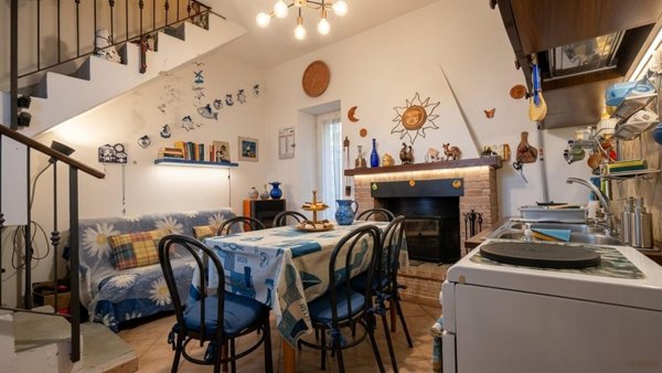 casa indipendente in vendita ad Arcola