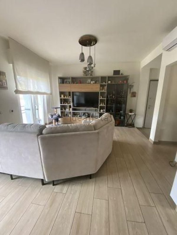 appartamento in vendita ad Arcola in zona Romito Magra