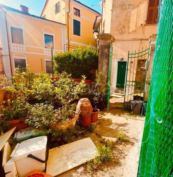 appartamento in vendita ad Arcola in zona Ressora