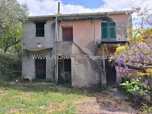 casa indipendente in vendita ad Arcola