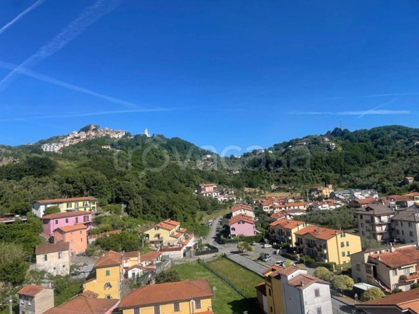 appartamento in vendita ad Arcola in zona Romito Magra