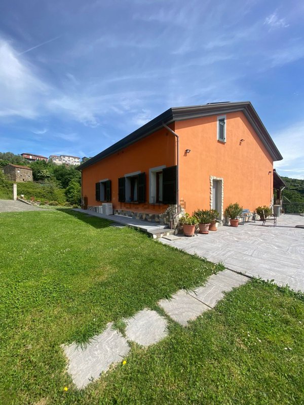 casa indipendente in vendita ad Arcola