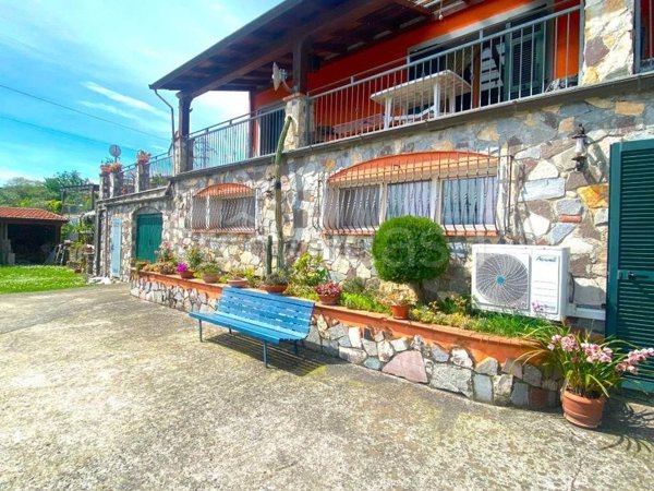casa indipendente in vendita ad Arcola