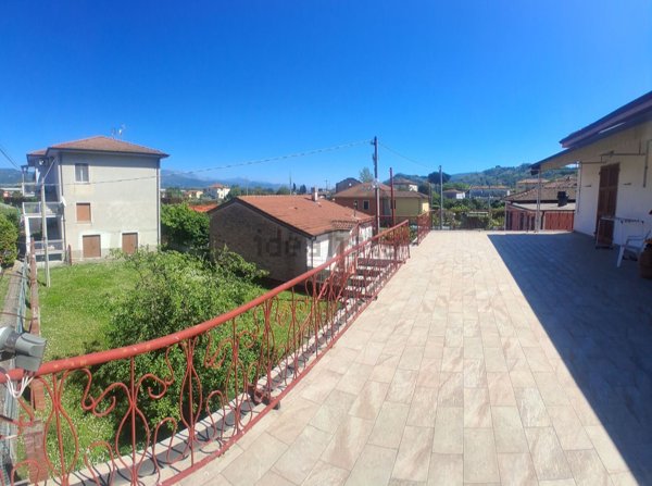 casa semindipendente in vendita ad Arcola