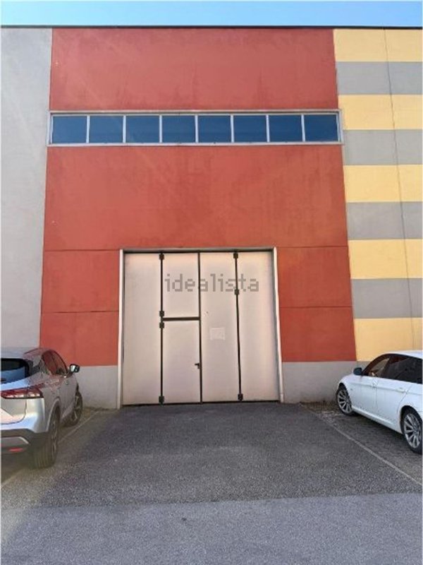 locale di sgombero in vendita ad Arcola