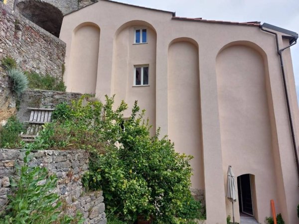appartamento in vendita ad Arcola in zona Trebiano