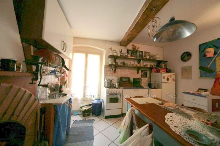 appartamento in vendita ad Arcola in zona Ressora