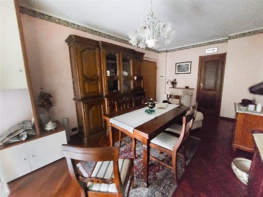 appartamento in vendita ad Arcola in zona Romito Magra