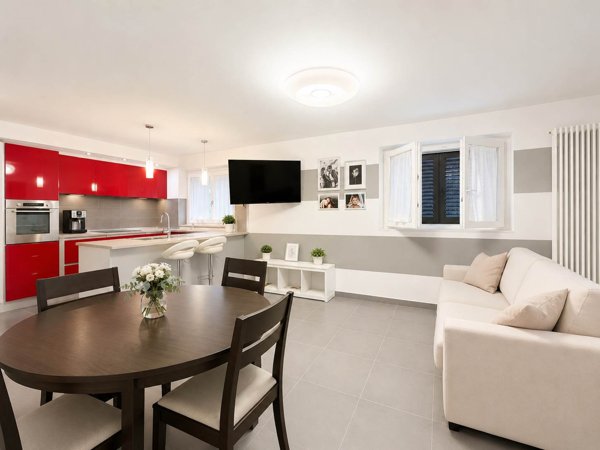 casa indipendente in vendita ad Arcola in zona Romito Magra