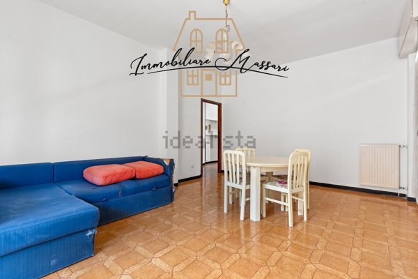 appartamento in vendita ad Arcola in zona Romito Magra
