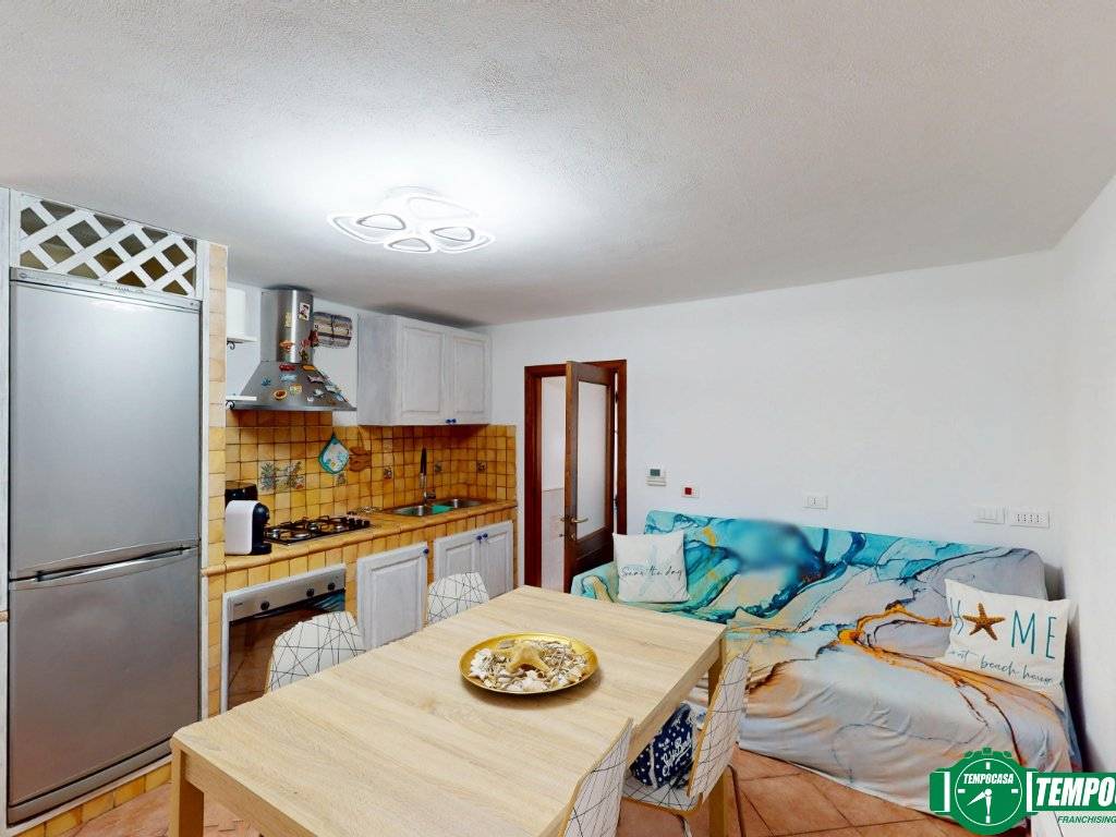 casa indipendente in vendita ad Arcola in zona Ressora