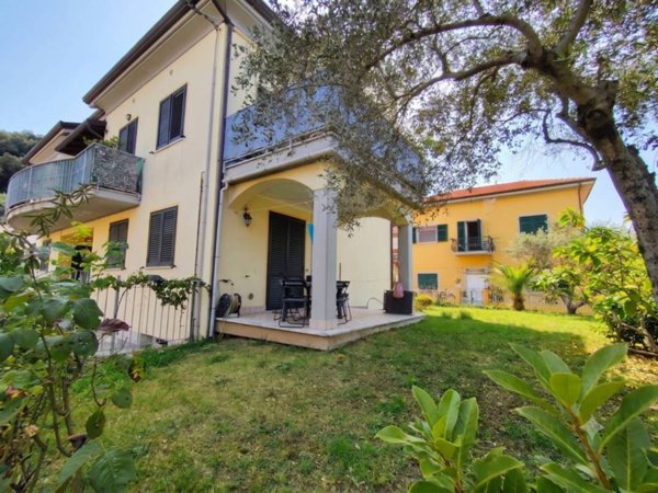 appartamento in vendita ad Arcola in zona Ressora