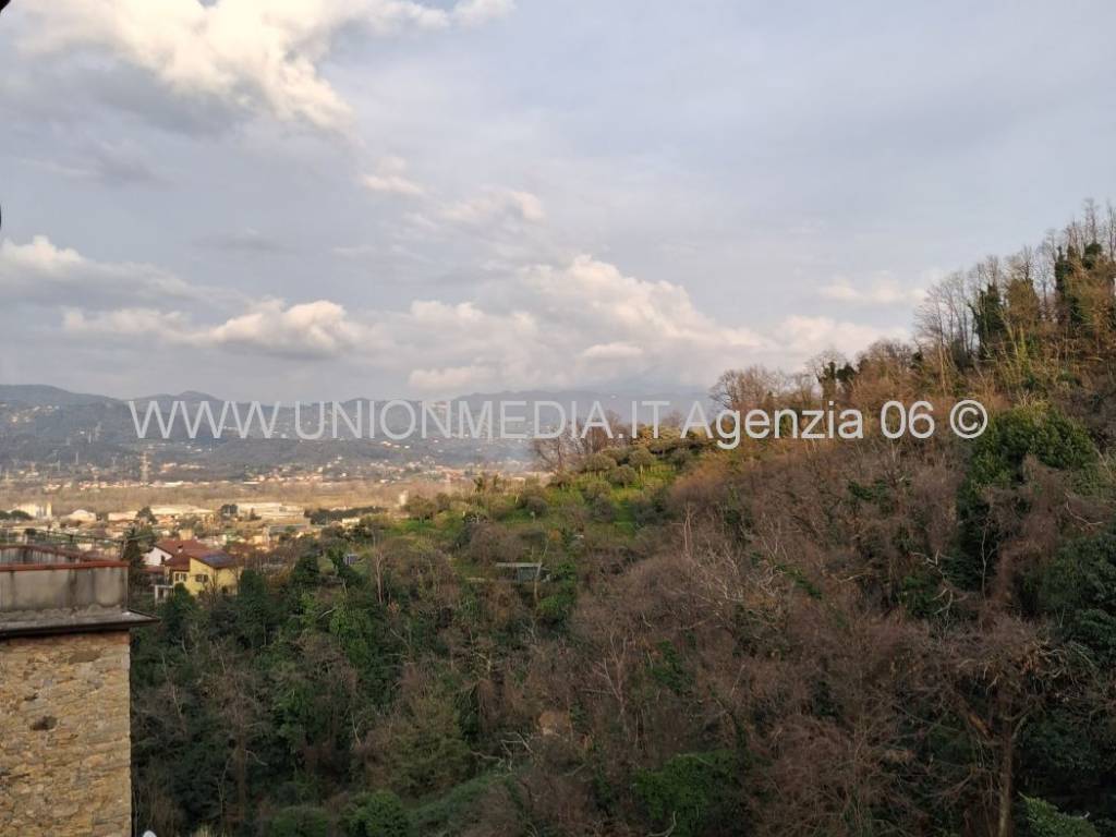 appartamento in vendita ad Arcola in zona Ressora