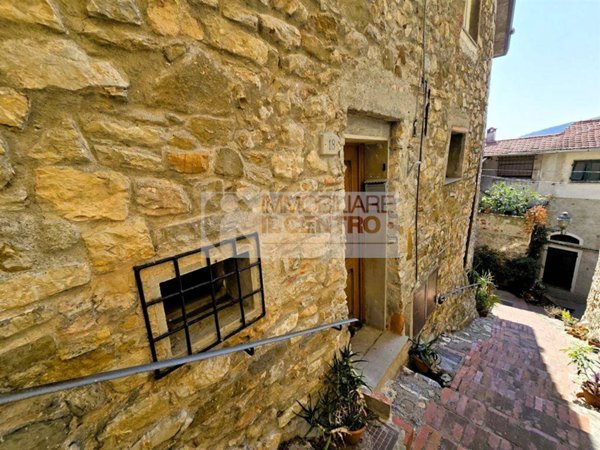appartamento in vendita ad Arcola in zona Trebiano