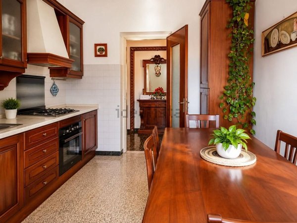 appartamento in vendita ad Arcola in zona Romito Magra