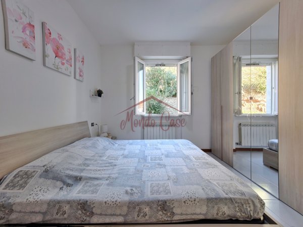 appartamento in vendita ad Arcola in zona Romito Magra