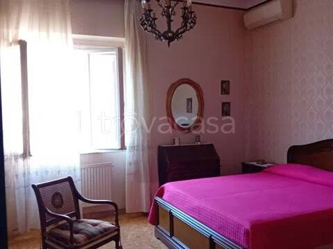 casa indipendente in vendita ad Arcola in zona Ressora