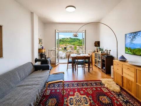 appartamento in vendita ad Arcola in zona Romito Magra
