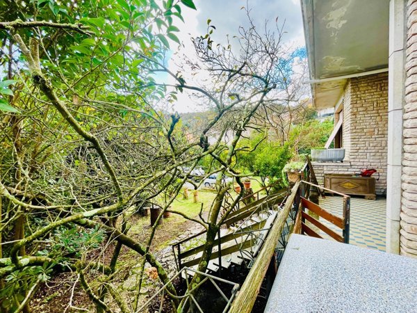 casa indipendente in vendita ad Arcola in zona Ressora