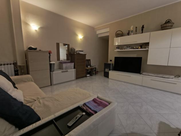 appartamento in vendita ad Arcola in zona Romito Magra
