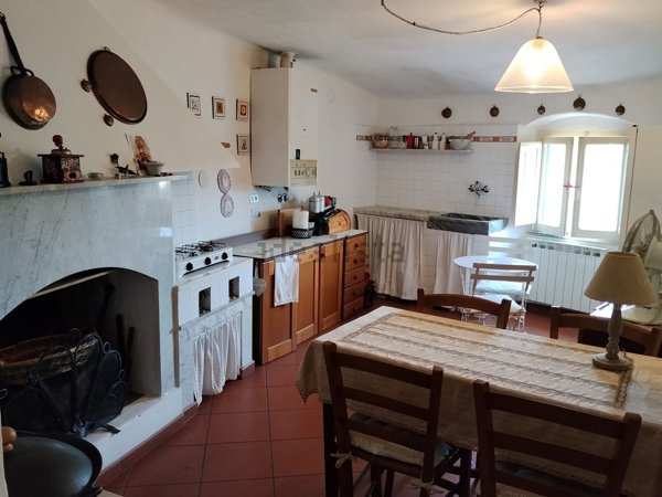 appartamento in vendita ad Arcola in zona Ressora
