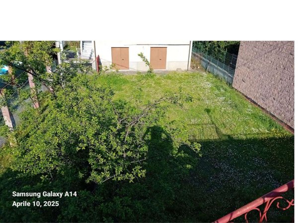 casa indipendente in vendita ad Arcola in zona Ressora