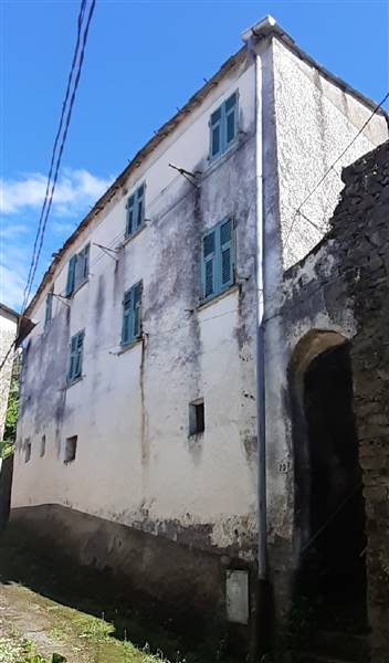 casa indipendente in vendita a Beverino