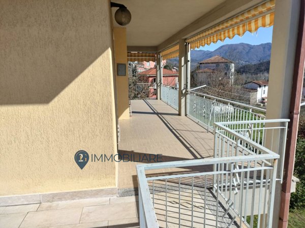 casa indipendente in vendita a Beverino
