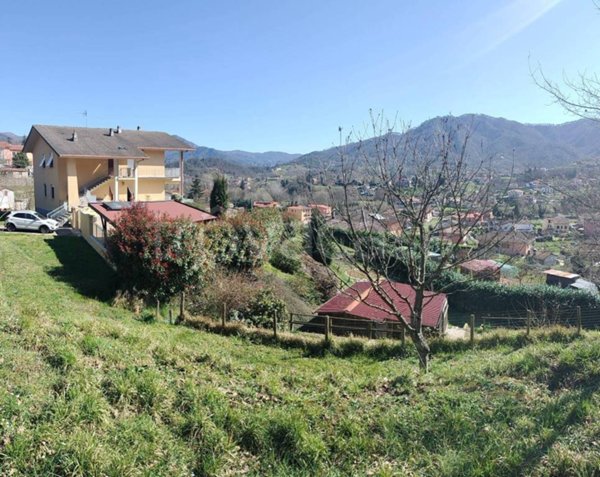 casa indipendente in vendita a Beverino
