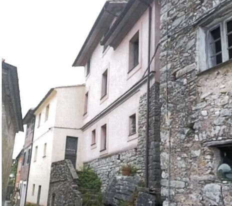 casa indipendente in vendita a Beverino