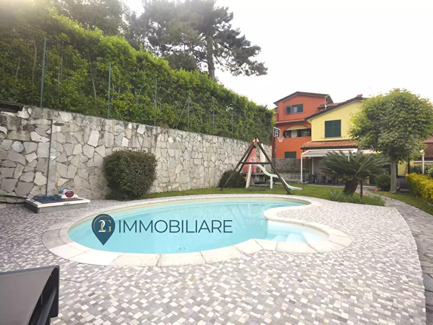 casa indipendente in vendita a Beverino