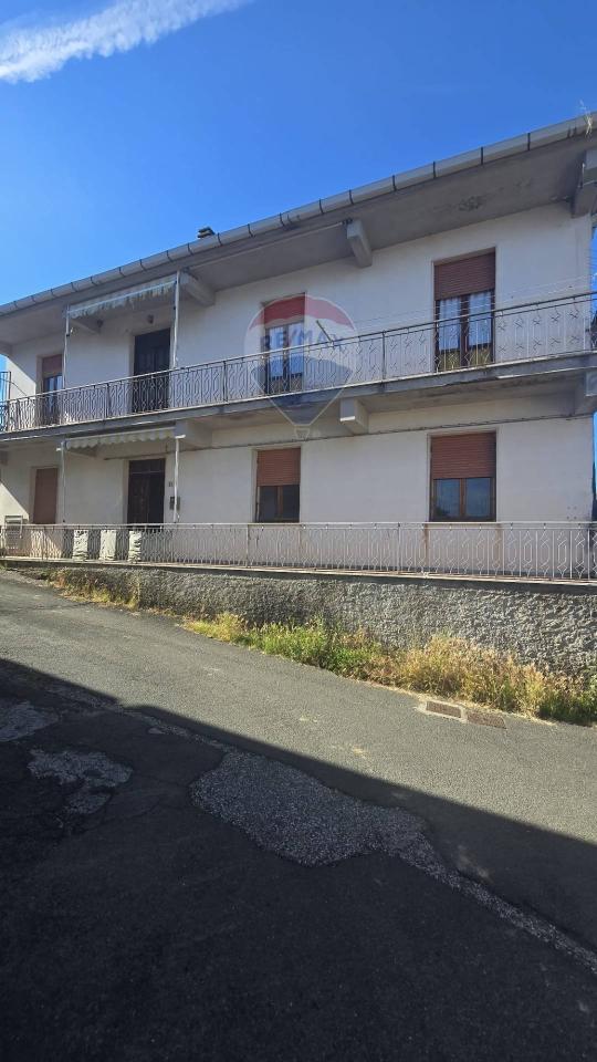 casa indipendente in vendita a Beverino