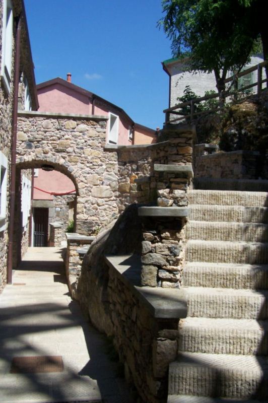 appartamento in vendita a Beverino