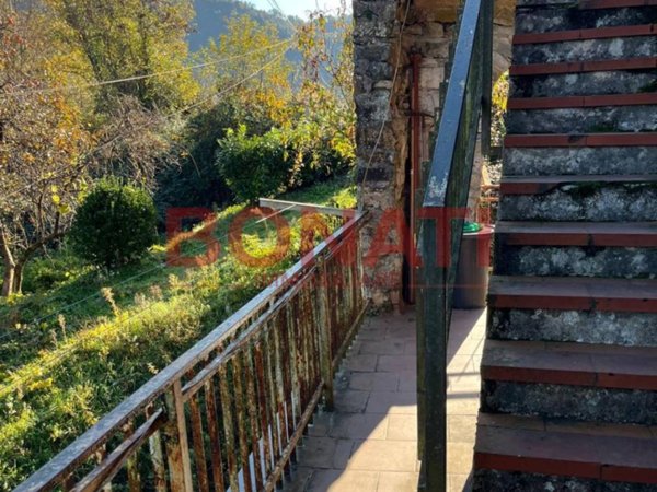 appartamento in vendita a Beverino