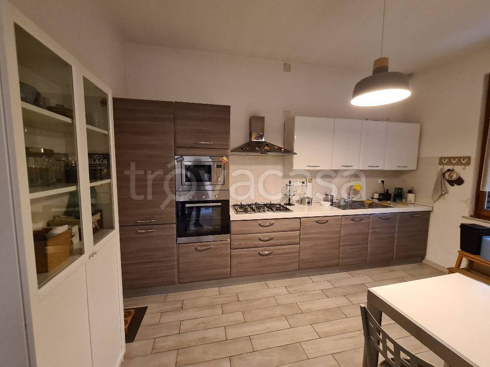 casa indipendente in vendita a Beverino