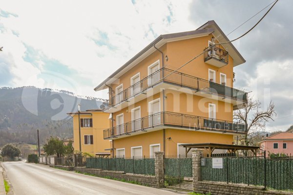 appartamento in vendita a Beverino