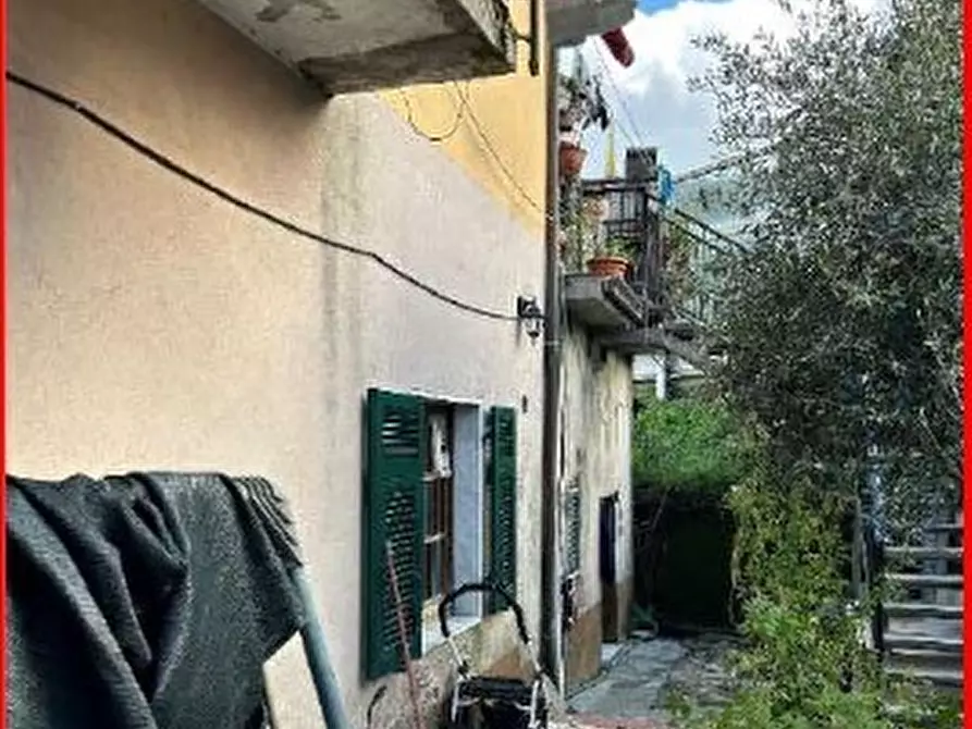 casa indipendente in vendita a Beverino
