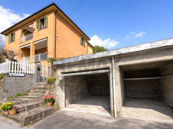 casa indipendente in vendita a Beverino