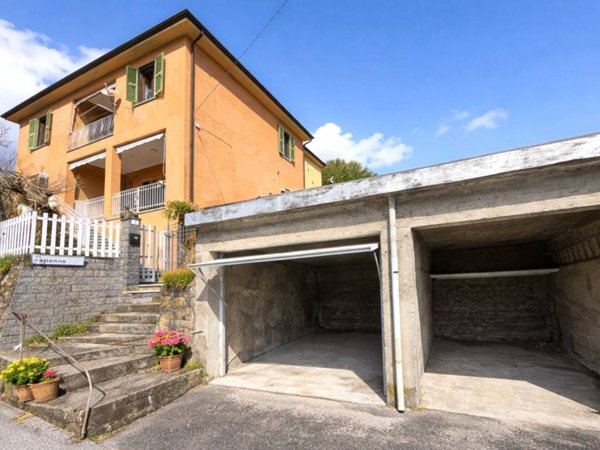 casa indipendente in vendita a Beverino