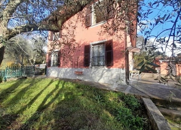 casa indipendente in vendita a Bolano