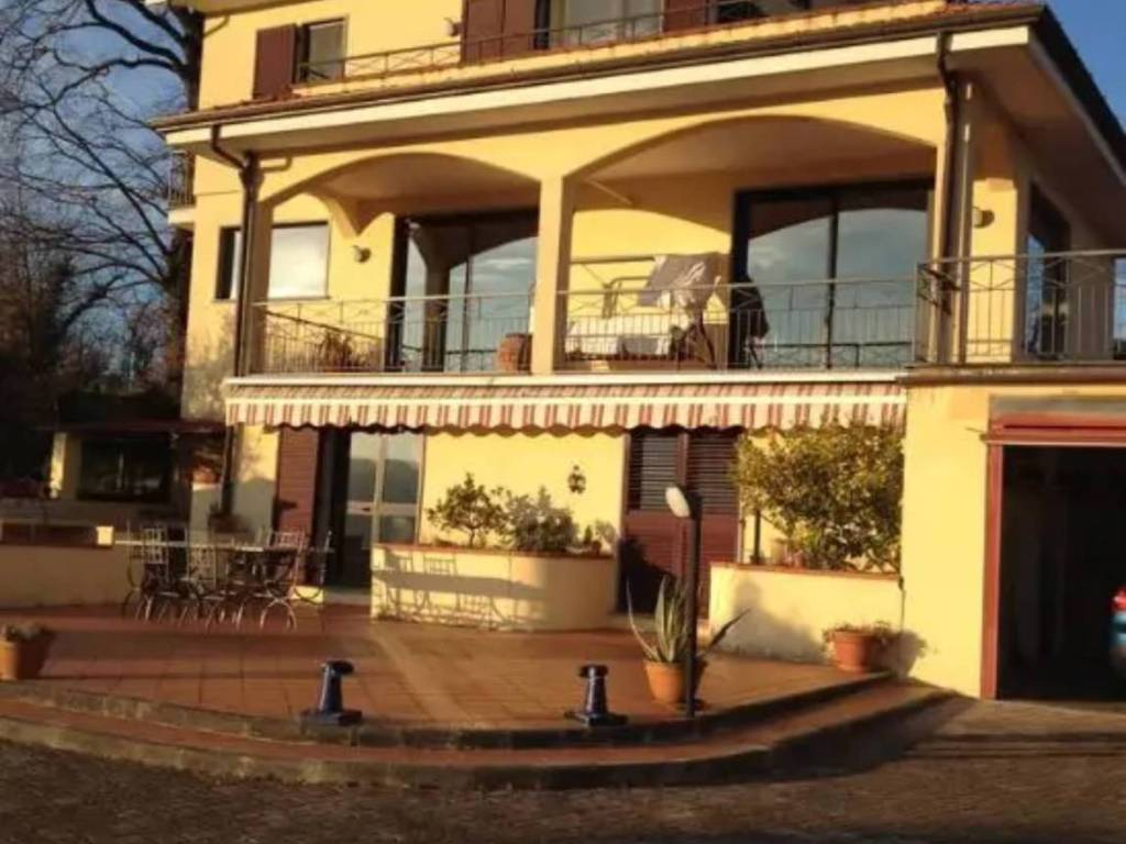 casa indipendente in vendita a Bolano