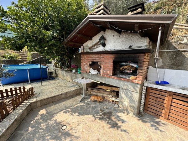 casa indipendente in vendita a Bolano