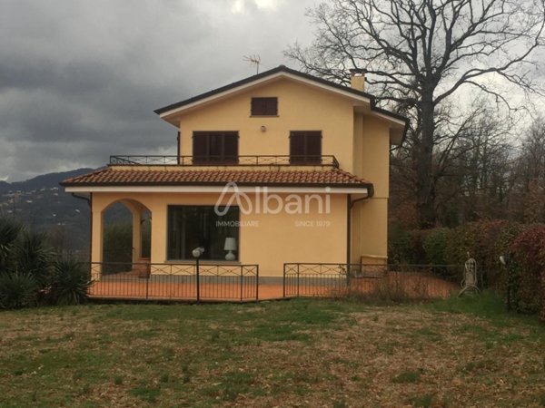 casa indipendente in vendita a Bolano