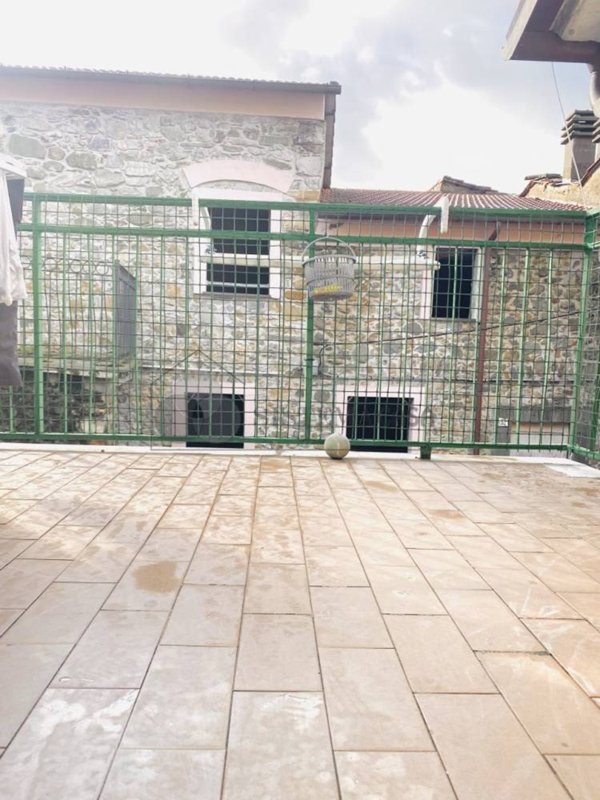 casa indipendente in vendita a Bolano in zona Montebello