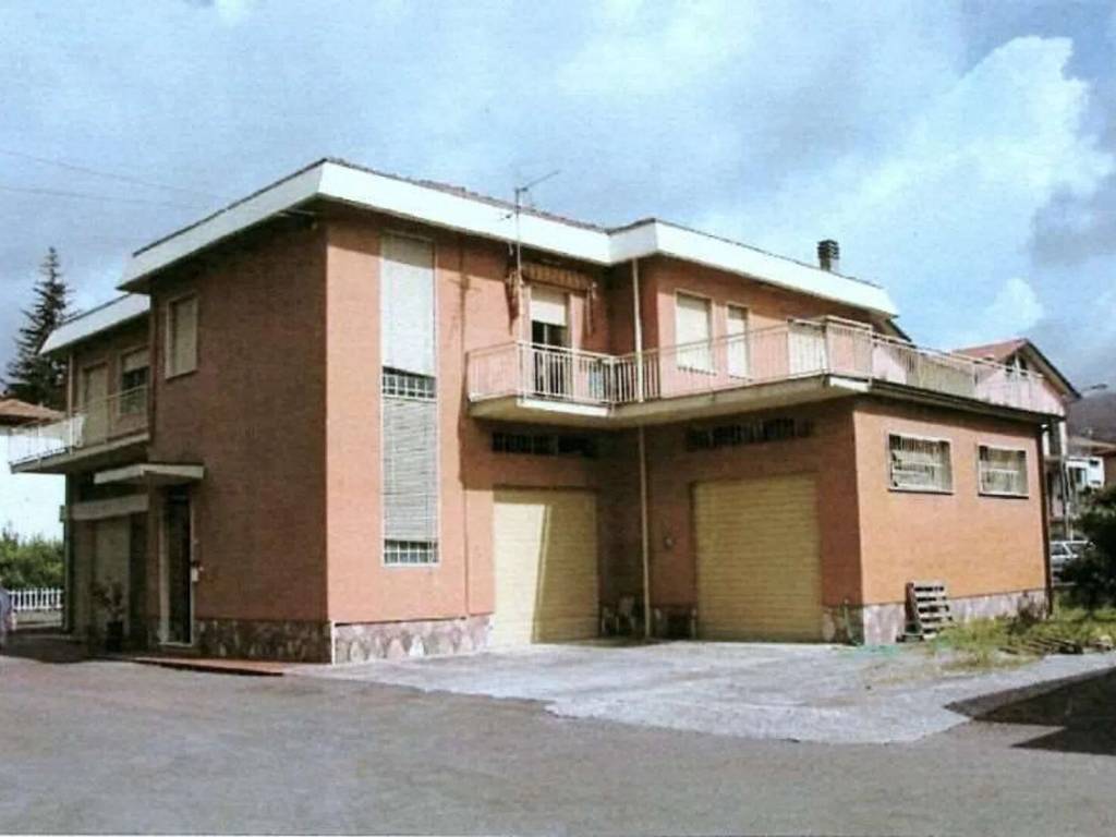 casa indipendente in vendita a Bolano
