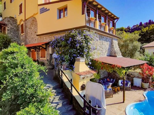 casa indipendente in vendita a Bolano
