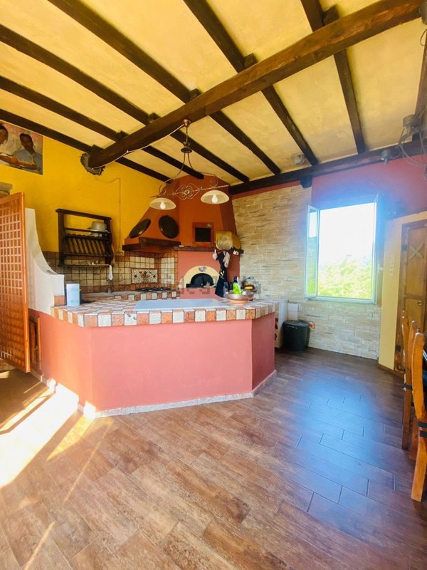 casa indipendente in vendita a Bolano